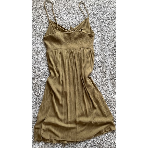 Beceel Large Green Spaghetti Strap Bow Midi Dress. - Picture 8 of 9